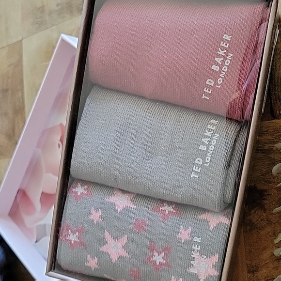 Ted Baker branded socks - Picture 4 of 6